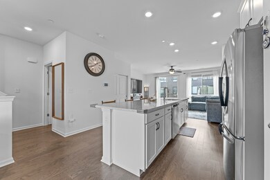 1272 Quadrant Ln, Schaumburg, IL 60173 - photo 3