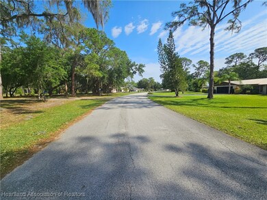 5933 Thunder Rd, Sebring, FL 33876 - photo 4