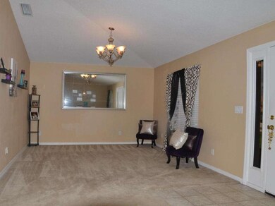 Living Room 0