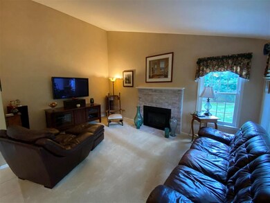 15 Southfield Dr, Nashua, NH 03064 - photo 3