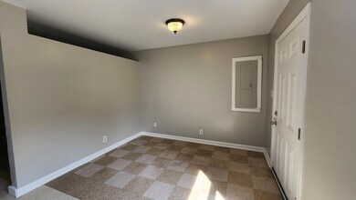 1920 Leland St unit A, North Charleston, SC 29405 - photo 3