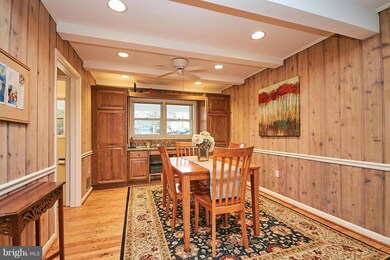 6136 Beachway Dr, Falls Church, VA 22041 - photo 6