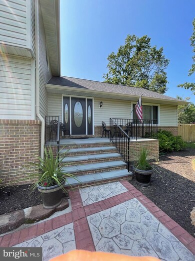 7906 Giles St, Springfield, VA 22153 - photo 5