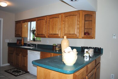 6544 Anvers Blvd S, Jacksonville, FL 32210 - photo 4