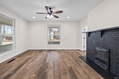 102 S Sheets St, Oxford, IN 47971 - photo 4