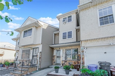 119 Skyline Dr, Staten Island, NY 10304 - photo 3