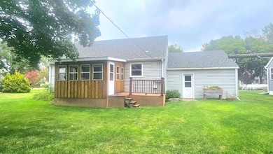 107 E 5th St, Cyrus, MN 56323 - photo 6