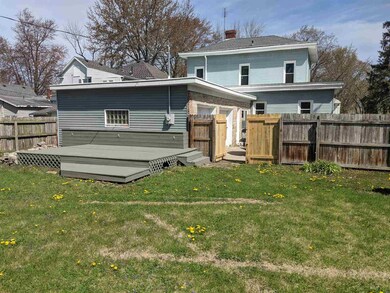 404 W South St, Bluffton, IN 46714 - photo 3