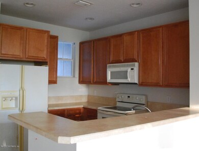 2396 Sunset Bluff Dr, Jacksonville, FL 32216 - photo 2