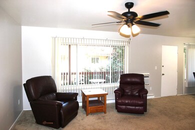 4190 Packard St unit 4, Ann Arbor, MI 48108 - photo 2