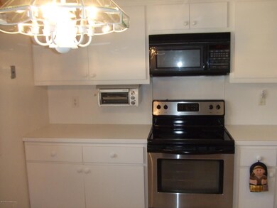 185 Cross Slope Ct unit C, Manalapan, NJ 07726 - photo 5