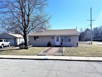 329 Delaware Ct, Carpentersville, IL 60110 - photo 2