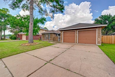 17418 Chamberlain Dr, Houston, TX 77095 - photo 2