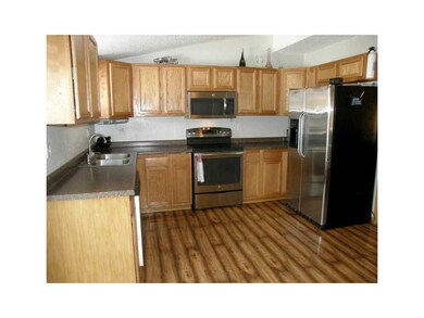 Eat-in Kitchen. Kitchen new in 2010  hardwood floo