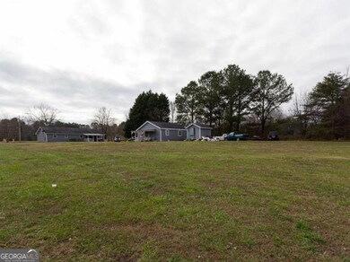 2755 Milton Bryan Dr, Loganville, GA 30052 - photo 5