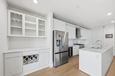 3923 Cole Ave unit 101, Dallas, TX 75204 - photo 7