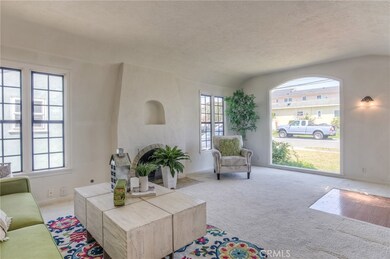 302 W Maple Ave, El Segundo, CA 90245 - photo 3