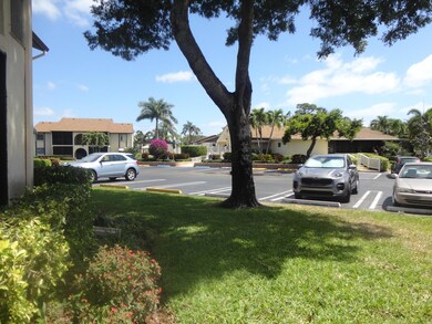 108 Lake Pine Cir unit A-2, Greenacres, FL 33463 - photo 4