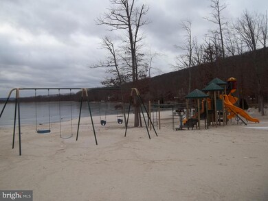 42 Chippewa Dr, Hazleton, PA 18202 - photo 7