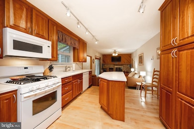 208 Morris Rd, Exton, PA 19341 - photo 7