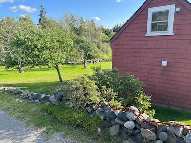 129 E East Boston Rd, Vinalhaven, ME 04863 - photo 7