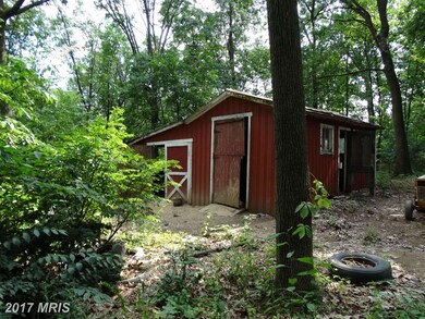 2454 Fisher Rd, Chambersburg, PA 17202 - photo 3