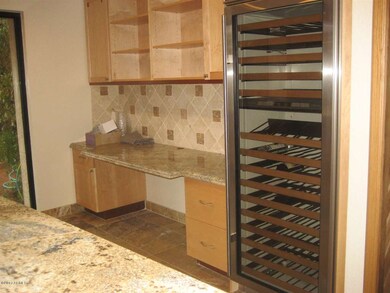 1517 E Driftwood Drive 015