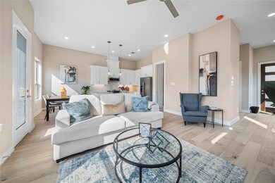 303 Chobani Ln, Houston, TX 77091 - photo 2