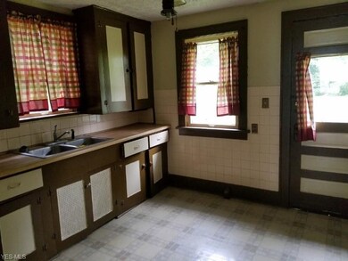 1115 19th St NE, Canton, OH 44714 - photo 5