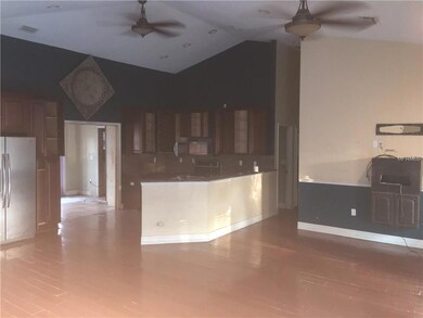 3605 Tamarix Dr, Tampa, FL 33619 - photo 2