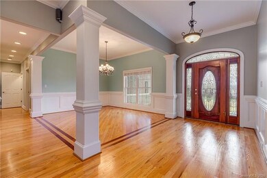 Gorgeous entry foyer, on-site wood floors, formal 
