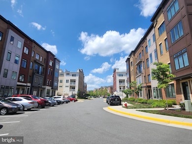 43186 Mongold Square, Ashburn, VA 20148 - photo 5