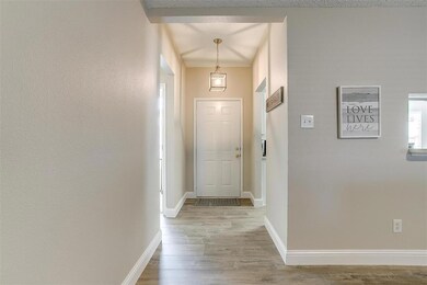 420 Dakota Dr, Joshua, TX 76058 - photo 5