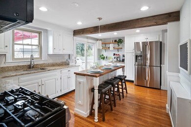 94 Pleasant St, Wakefield, MA 01880 - photo 5