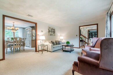 70 Candlestick Rd, North Andover, MA 01845 - photo 4