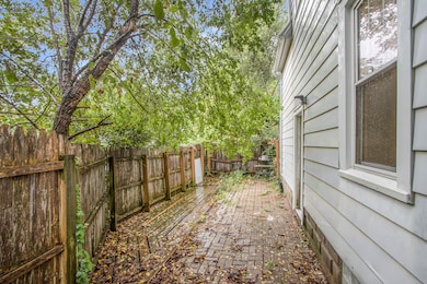 453 Fairview Ave, Kalamazoo, MI 49001 - photo 6