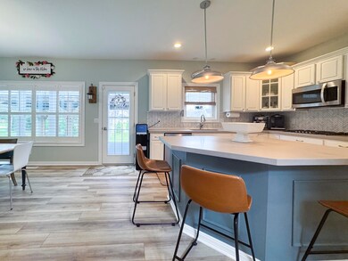 6370 Saddle Ridge COURT-49