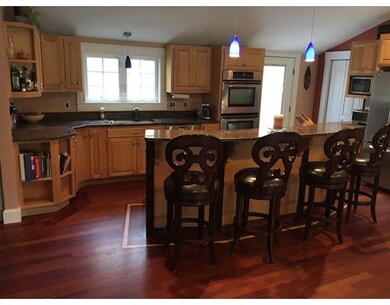 10 Hancock St, Plainville, MA 02762 - photo 2
