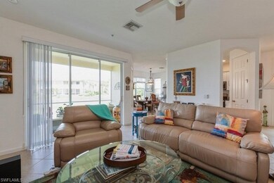 Living Room & Eat-In Area