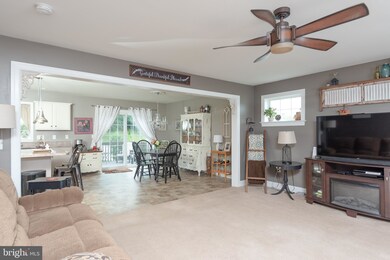 215 Kenneth Dr, Leola, PA 17540 - photo 6