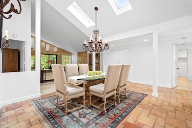 8_11918217_184021_184021-EI-108