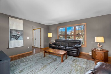 2868 Crinkle Root Dr, Fitchburg, WI 53711 - photo 5