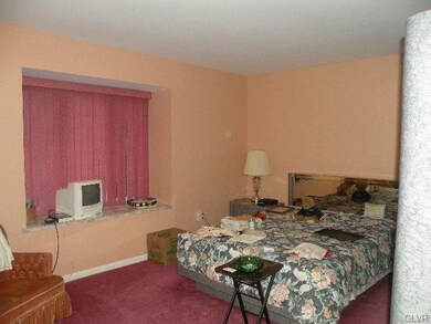 252 Pheasant Run, Bushkill, PA 18324 - photo 6