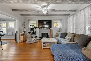 139 Parson Cir, Fitchburg, MA 01420 - photo 3