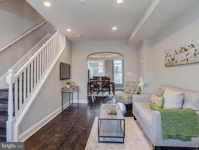 3811 Woodridge Rd, Baltimore, MD 21229 - photo 2