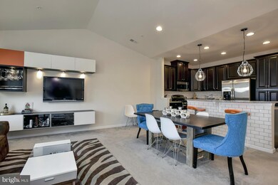 42565 Burbank Terrace unit 6H, Sterling, VA 20166 - photo 3