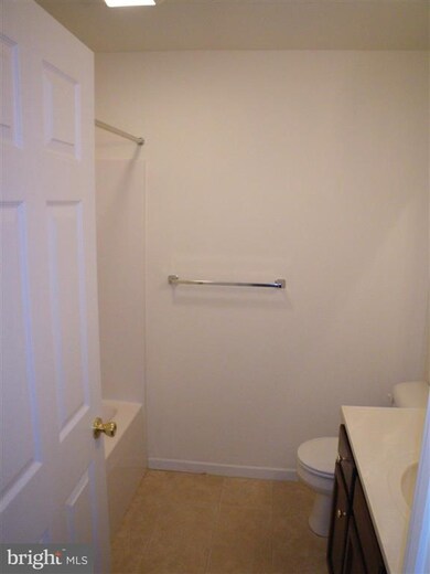 2757 Roosevelt Dr, Chambersburg, PA 17201 - photo 7