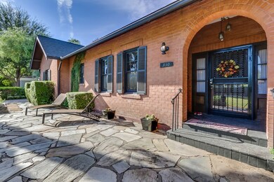 350 E Monte Vista Rd., Phoenix, AZ 85004