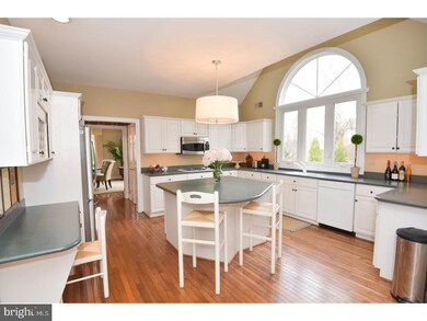 709 Strawbridge Ln, Wayne, PA 19087 - photo 7