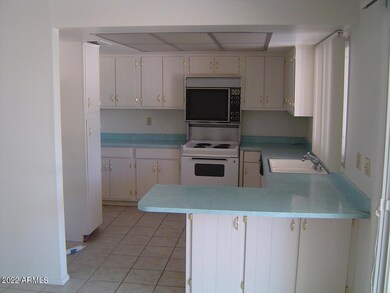 ELLIS kitchen